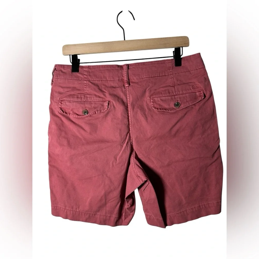 American Eagle Men’s Ne(x)t‎ Level Flex Casual Chino Shorts Red Size 32